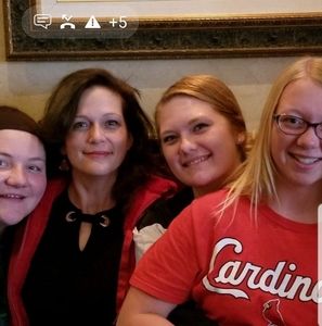 Meet your Posher, Shawna